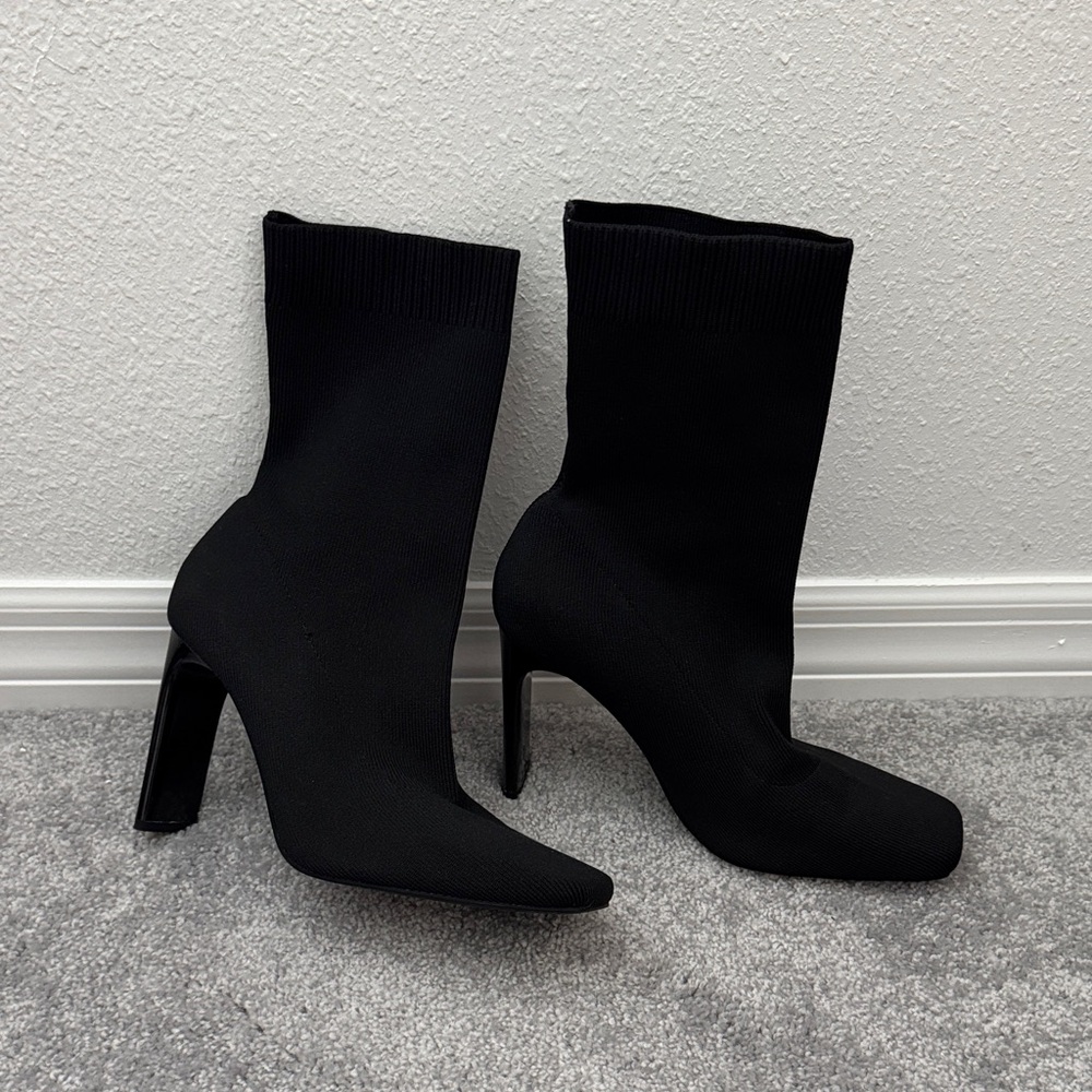 Zara Sleek Black Knit Heeled Boots
